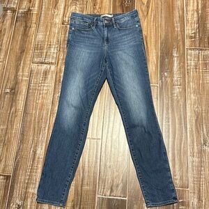 Athleta Sculptek Denim—Size 6